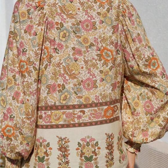 NWOT Floral Boho Women's Peasant Top Poet Blouse Neutral | Size M - Picture 2 of 9